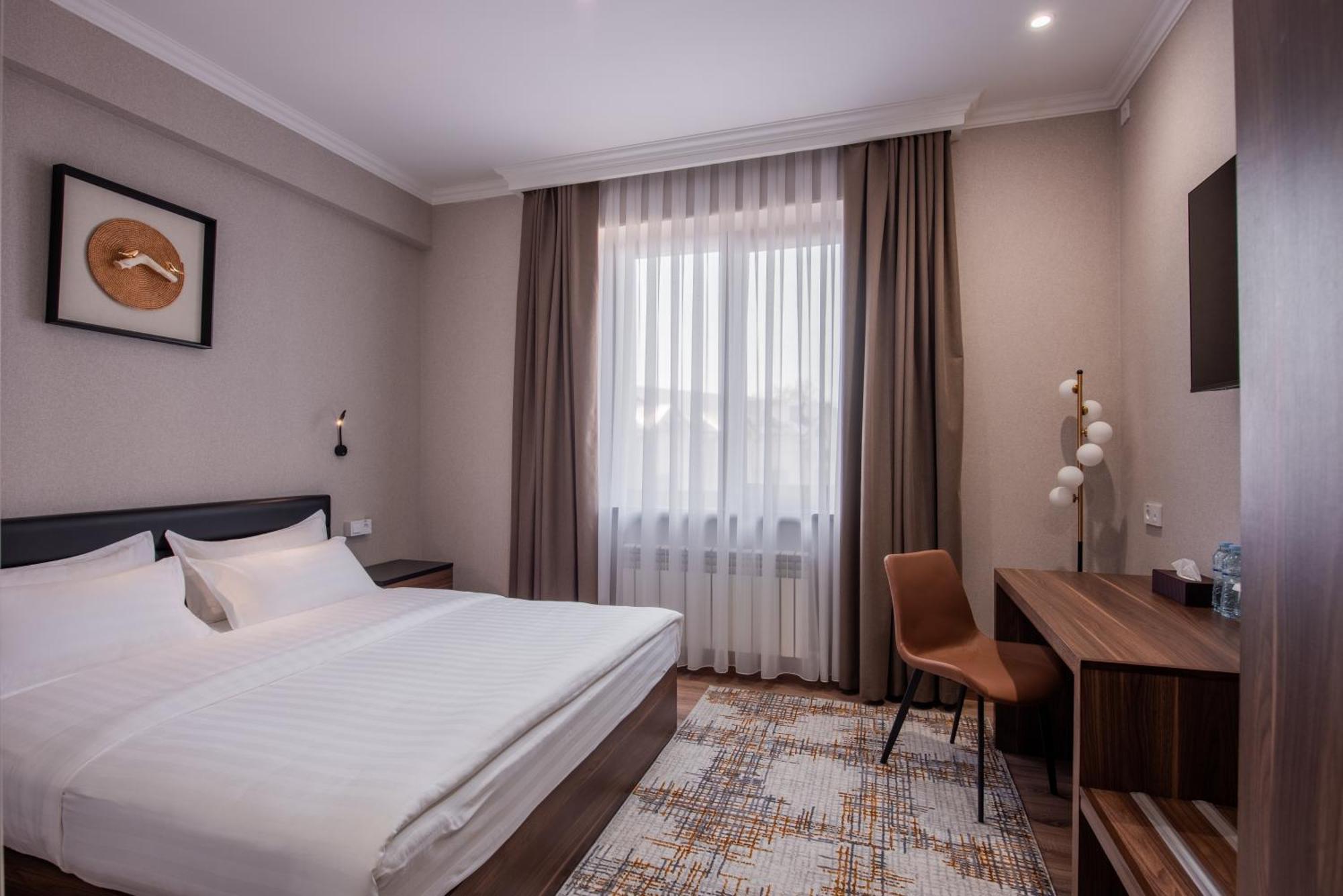 Silk Road Premium Hotel Tasjkent Buitenkant foto