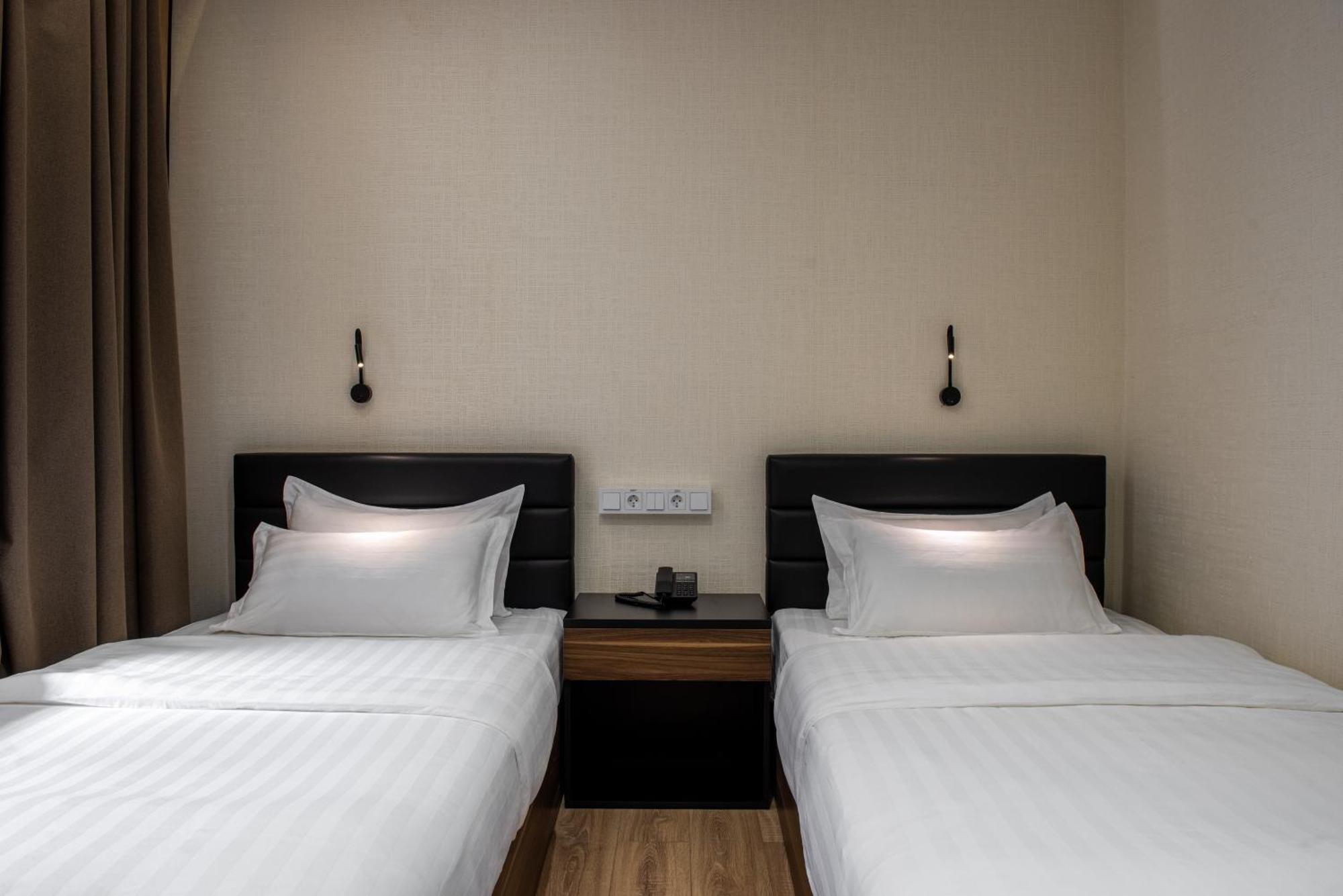 Silk Road Premium Hotel Tasjkent Buitenkant foto