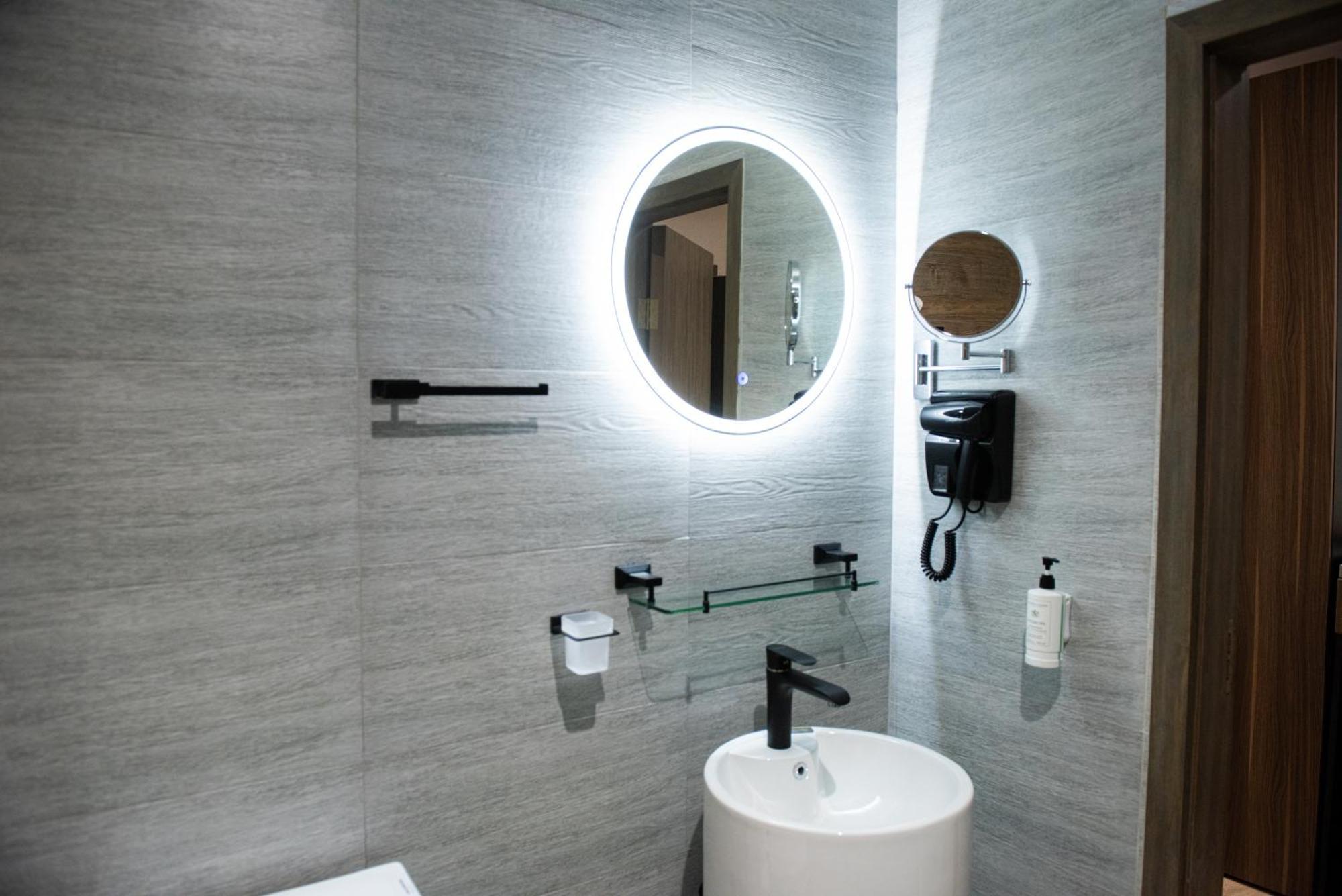 Silk Road Premium Hotel Tasjkent Buitenkant foto
