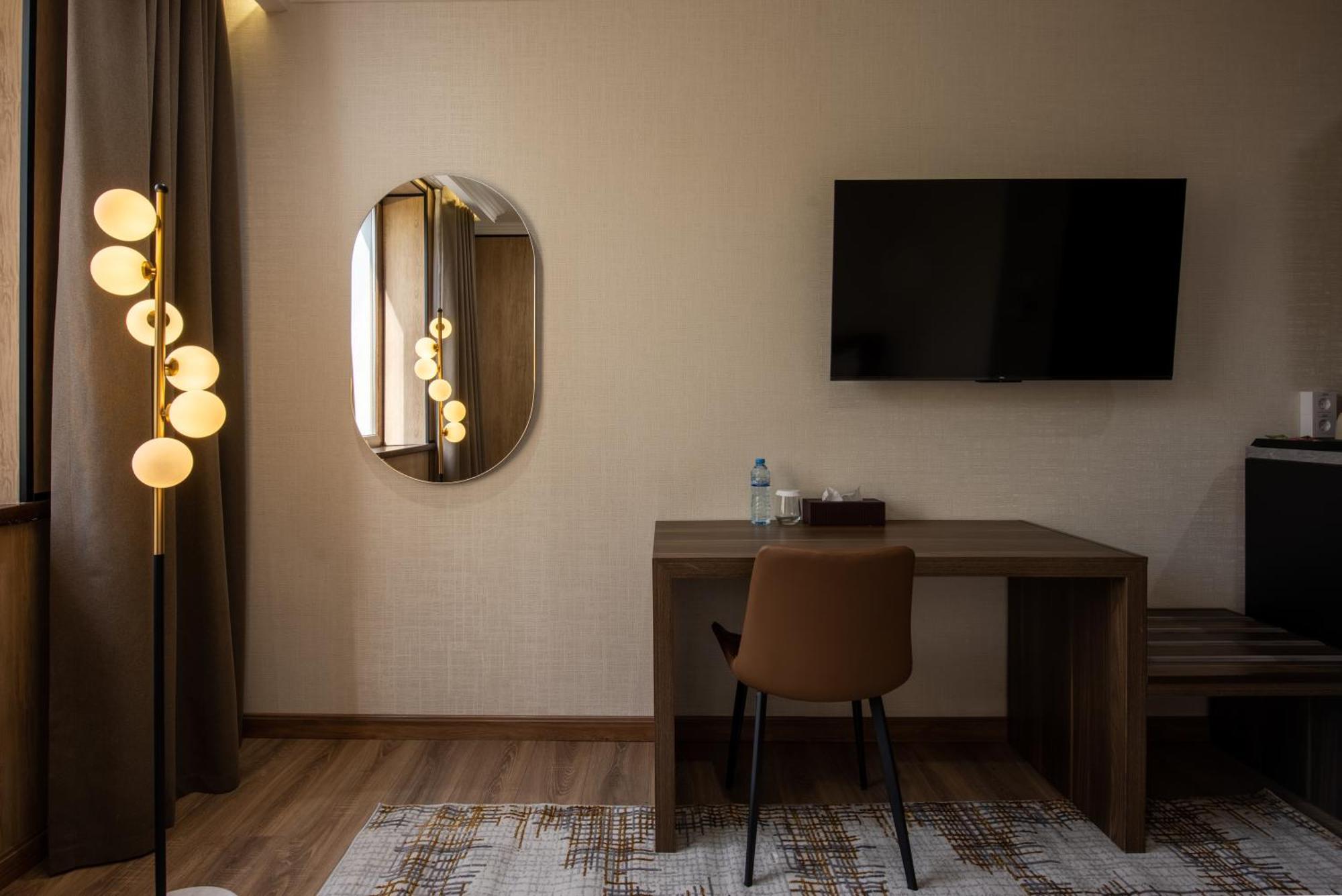 Silk Road Premium Hotel Tasjkent Buitenkant foto