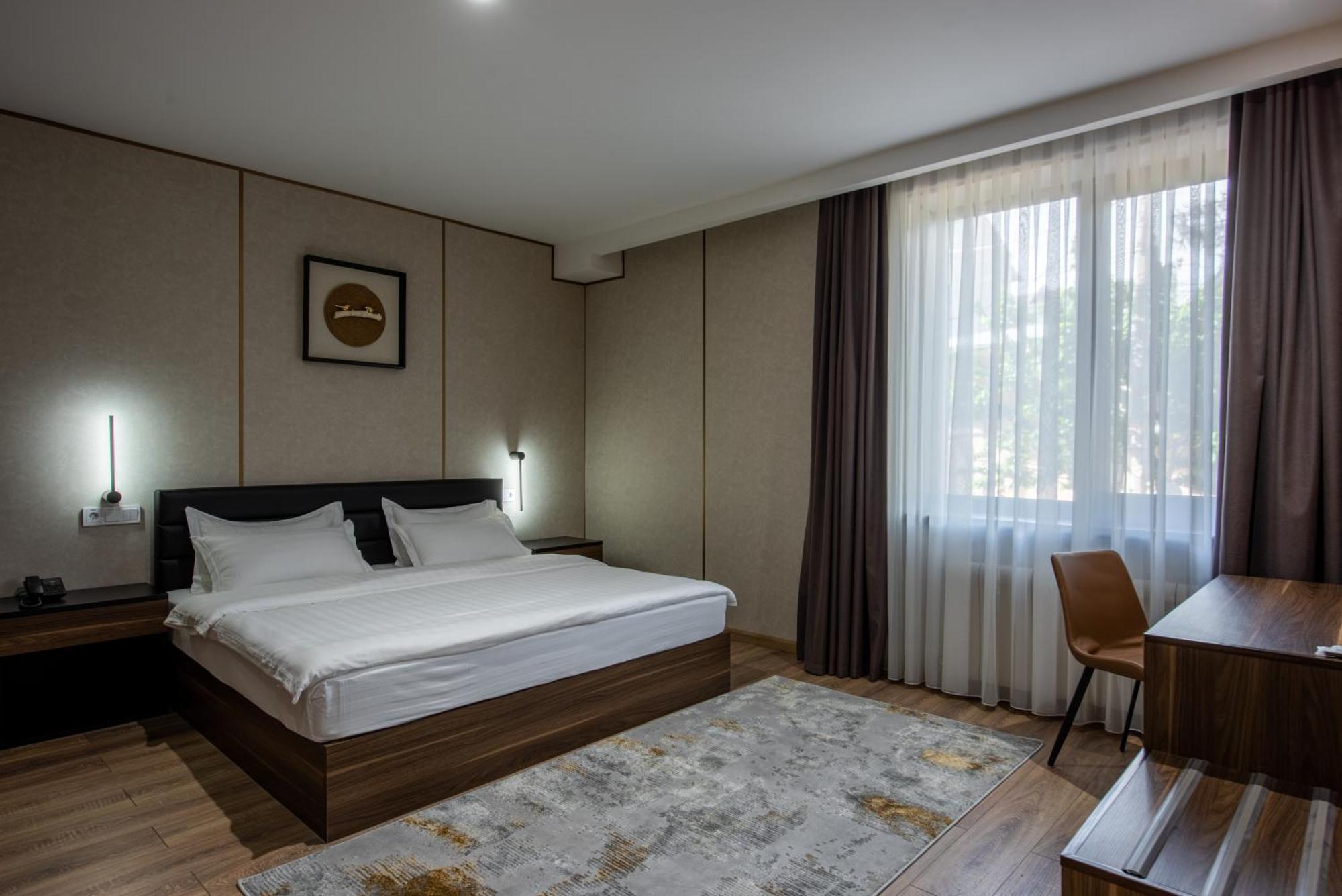 Silk Road Premium Hotel Tasjkent Buitenkant foto