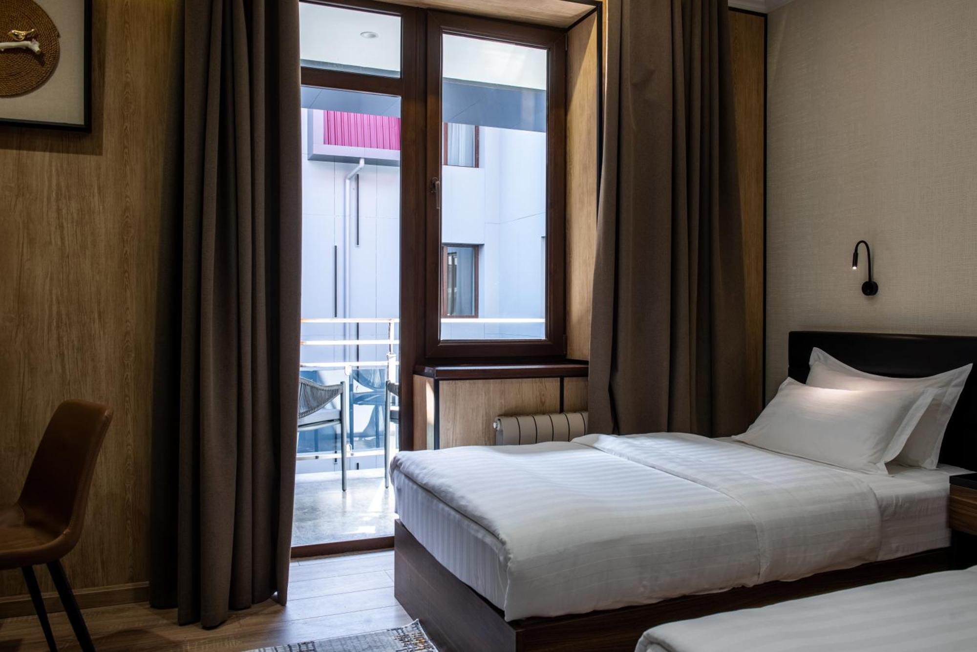 Silk Road Premium Hotel Tasjkent Buitenkant foto