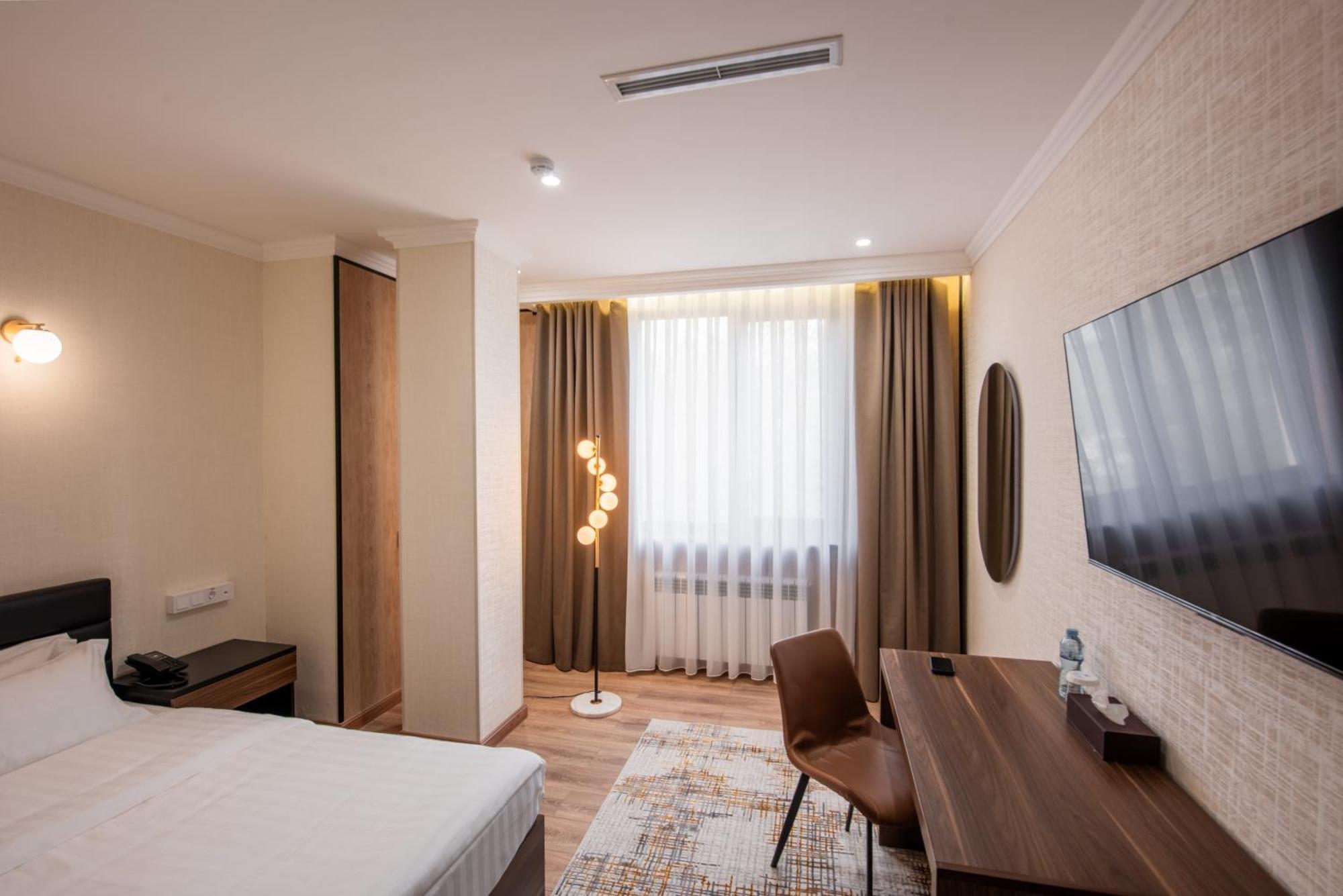 Silk Road Premium Hotel Tasjkent Buitenkant foto