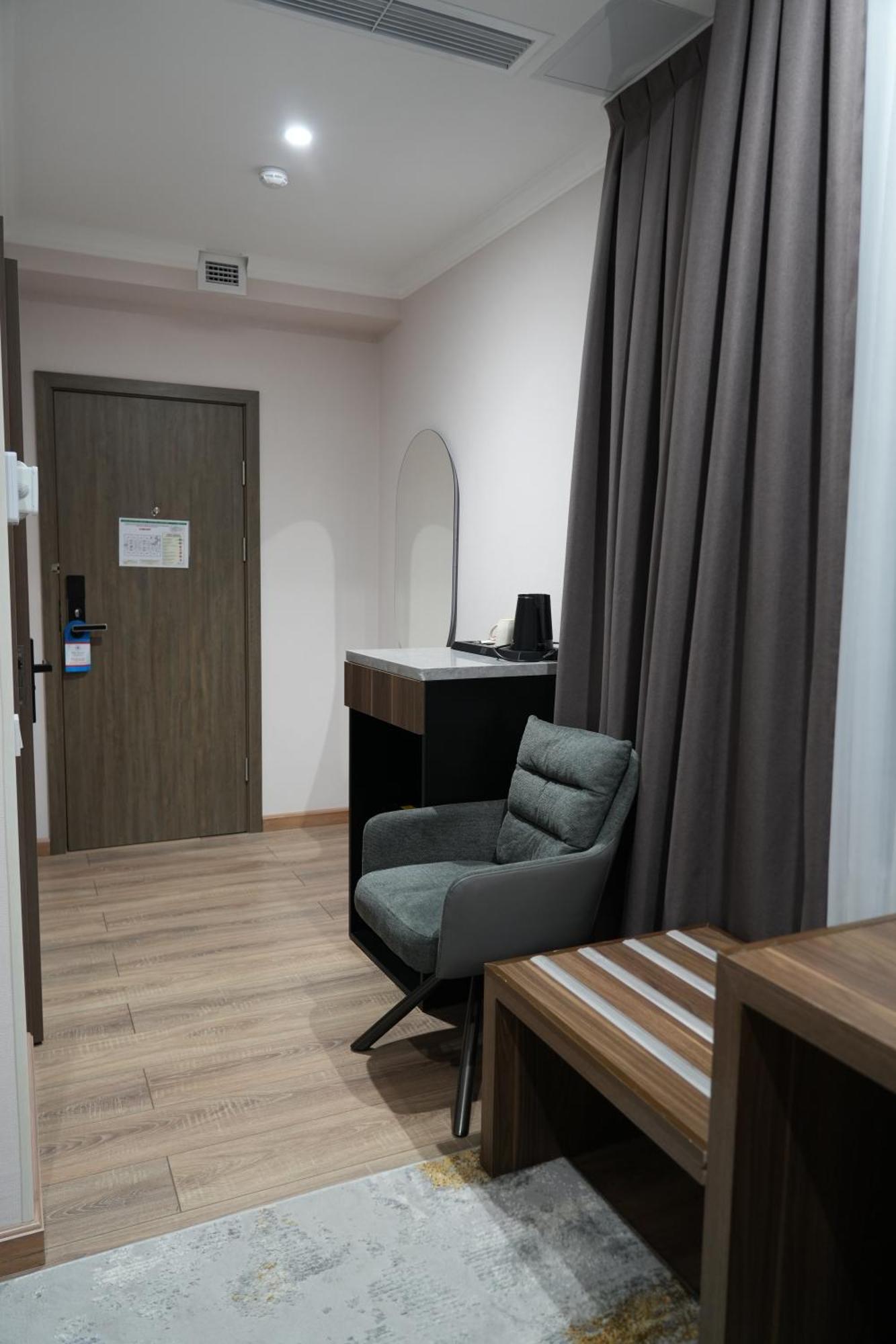 Silk Road Premium Hotel Tasjkent Buitenkant foto