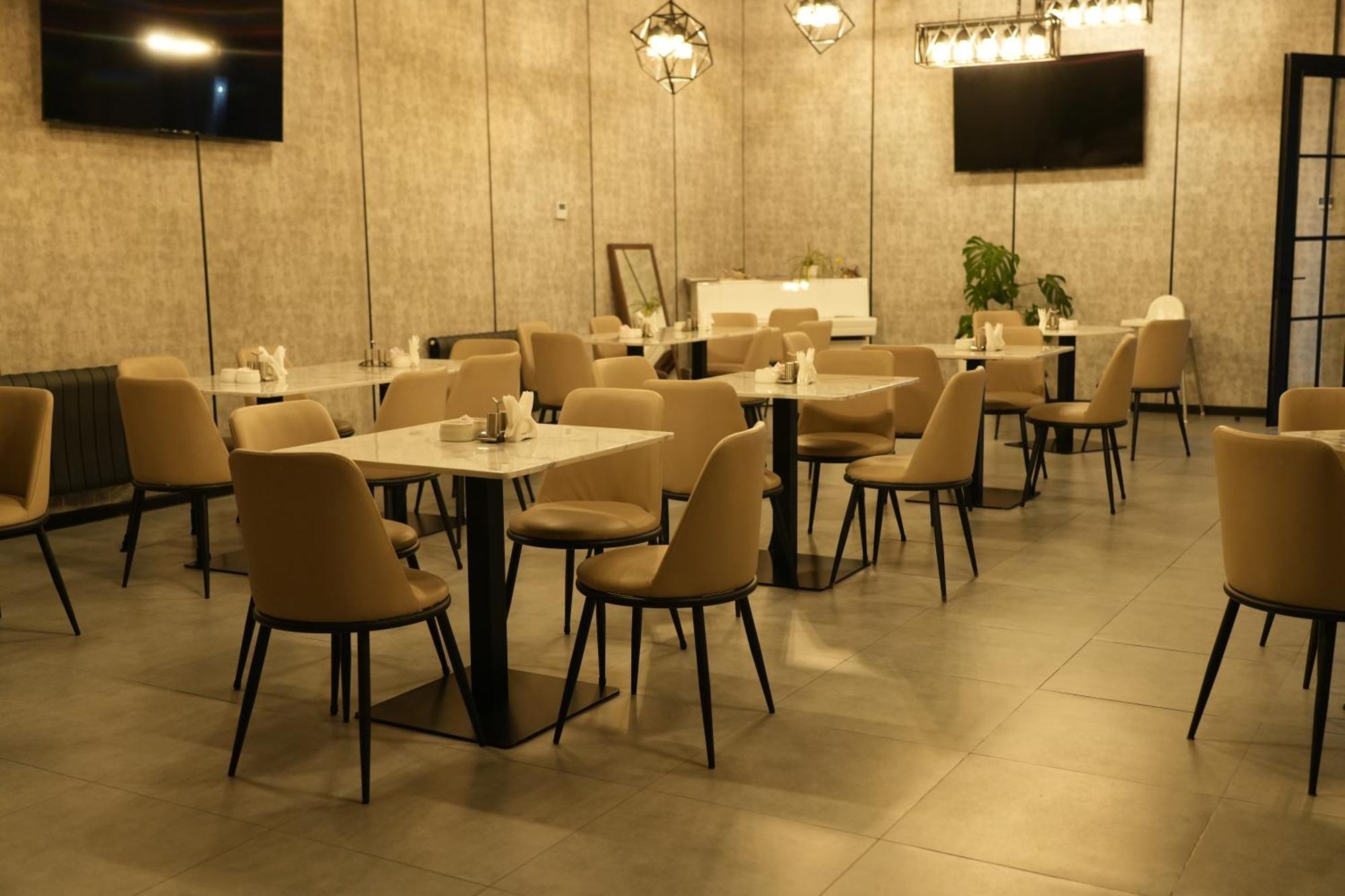Silk Road Premium Hotel Tasjkent Buitenkant foto